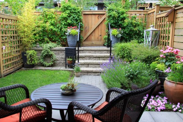 Small Yard Landscaping in Myrtle Beach